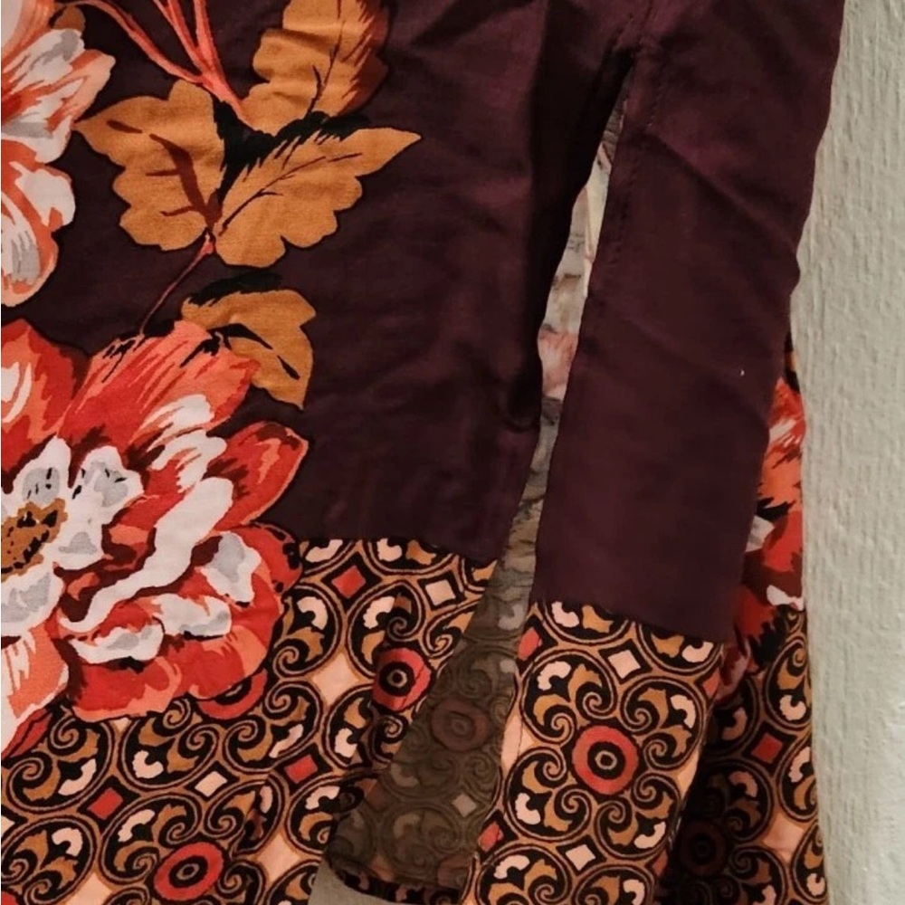DR2 Multicolor Patterned Top - Picture 3 of 7